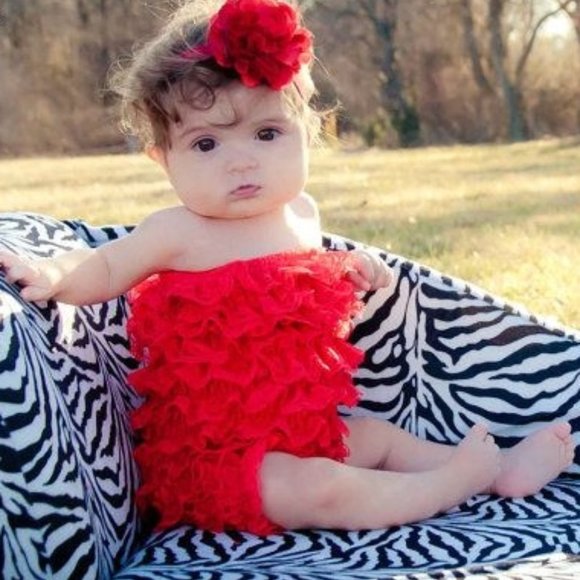 One Piece Lace Romper - Picture 6 of 6